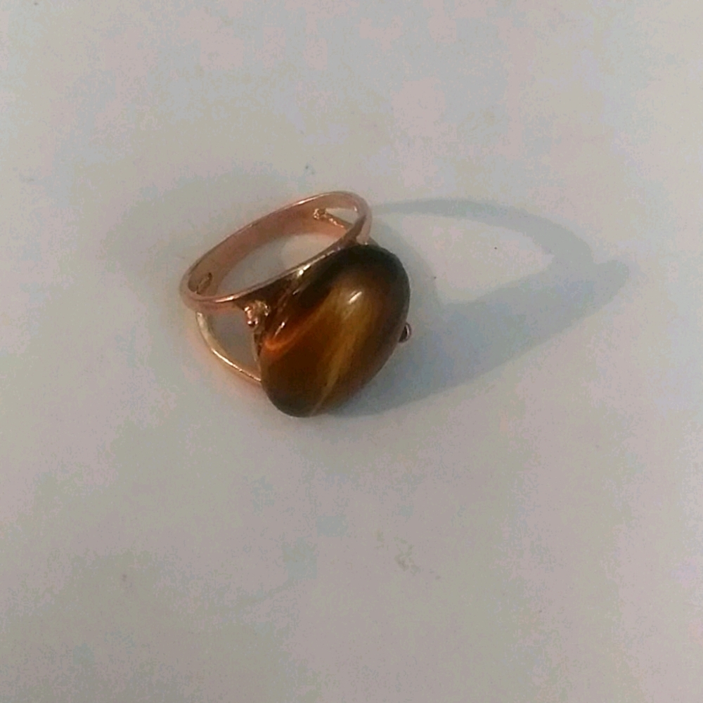 Vintage gold genuine tiger's eye ring